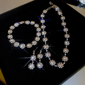 Inlaid Rhinestonejewelry Sets for Woemn  Light Luxury  Gorgeous Necklace Temperament Fashion Personality 3 Pcs Earring Set Woman